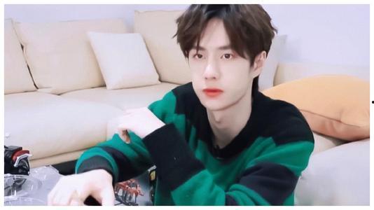 娱乐吃瓜王一博